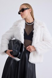 Kısa Peluş Ceket - 11