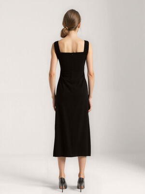 Kolları Lastikli Sıfır Kol Kare Yaka Elbise - 5