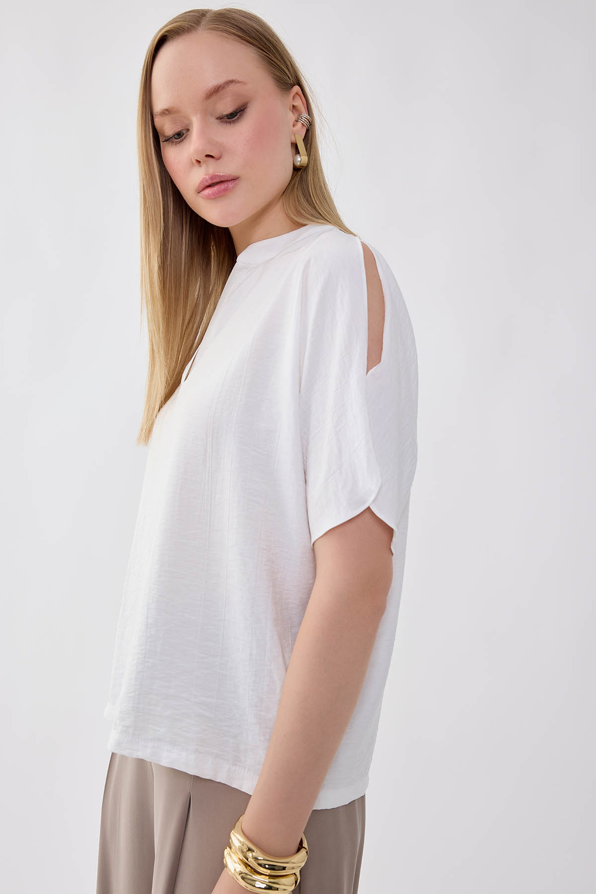 Krinkıl Kumaş Kol Detaylı Bluz - Thumbnail