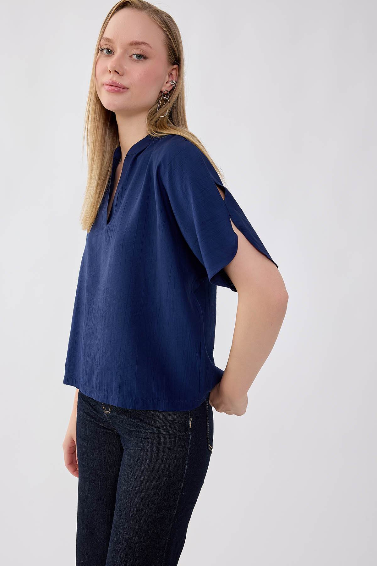 Krinkıl Kumaş Kol Detaylı Bluz - Thumbnail