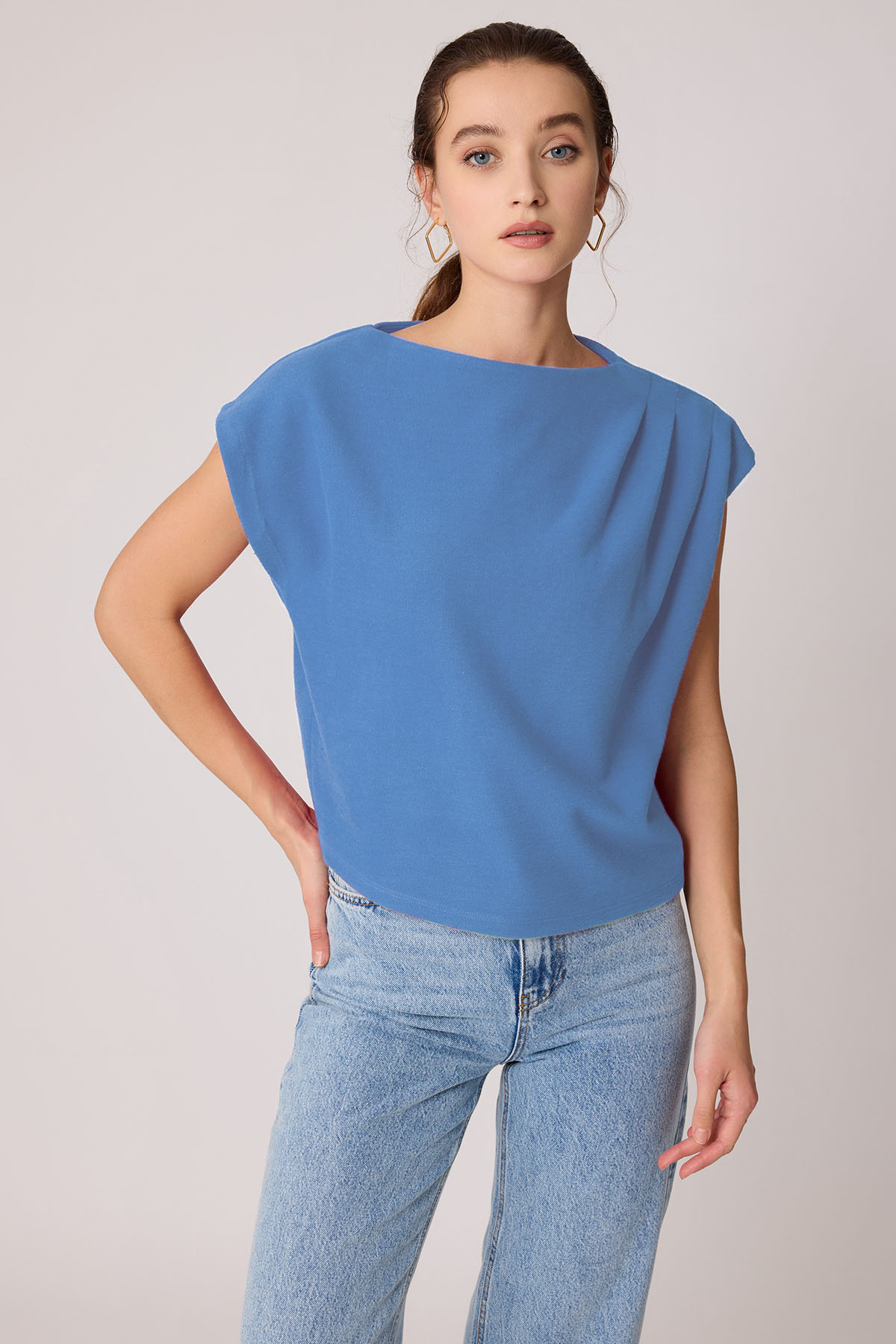 Omuz Kısmı Büzgülü Kısa Kol Triko Bluz - Thumbnail