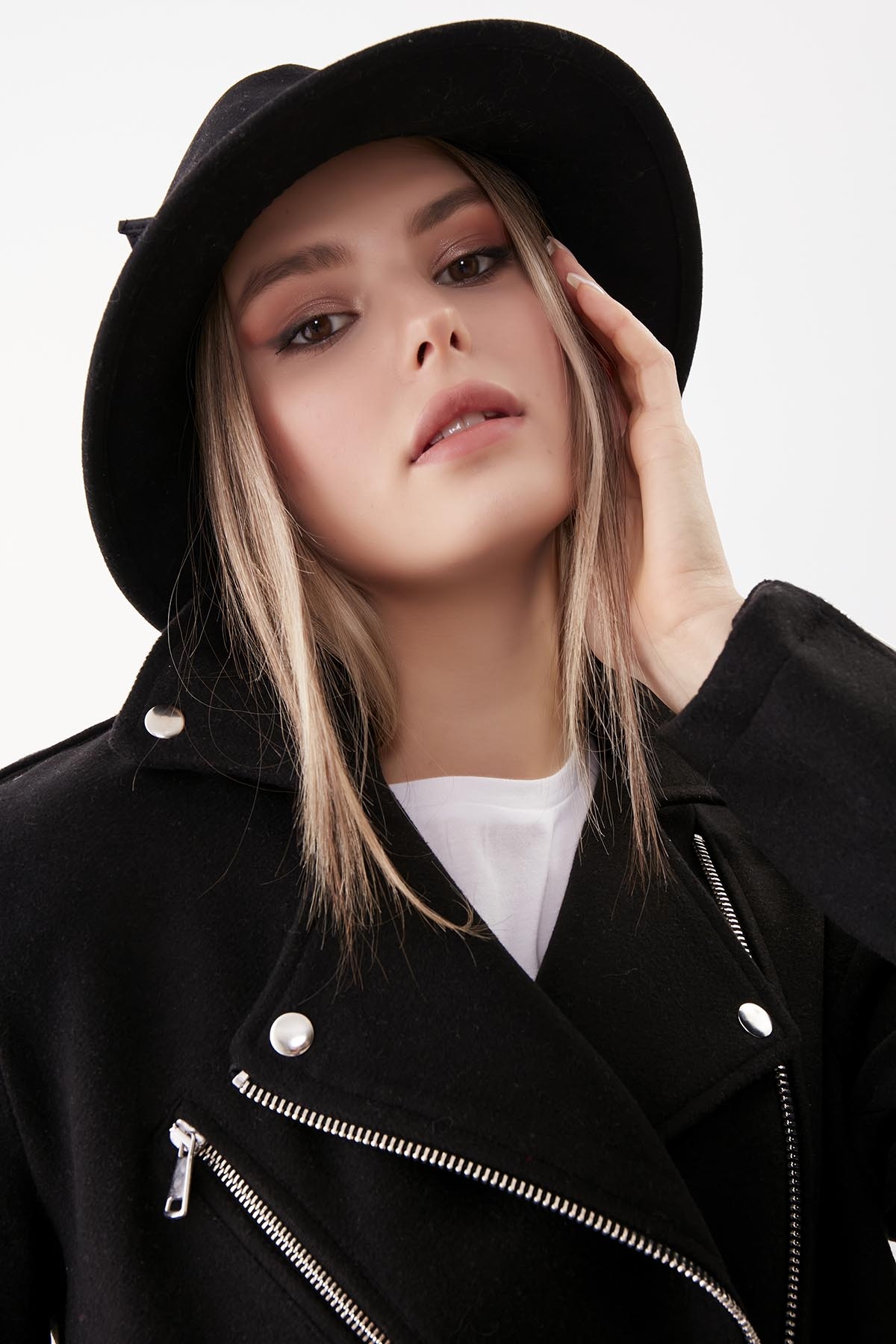 Omuzda Apolet Detaylı Kemerli Kaşe Ceket - Thumbnail