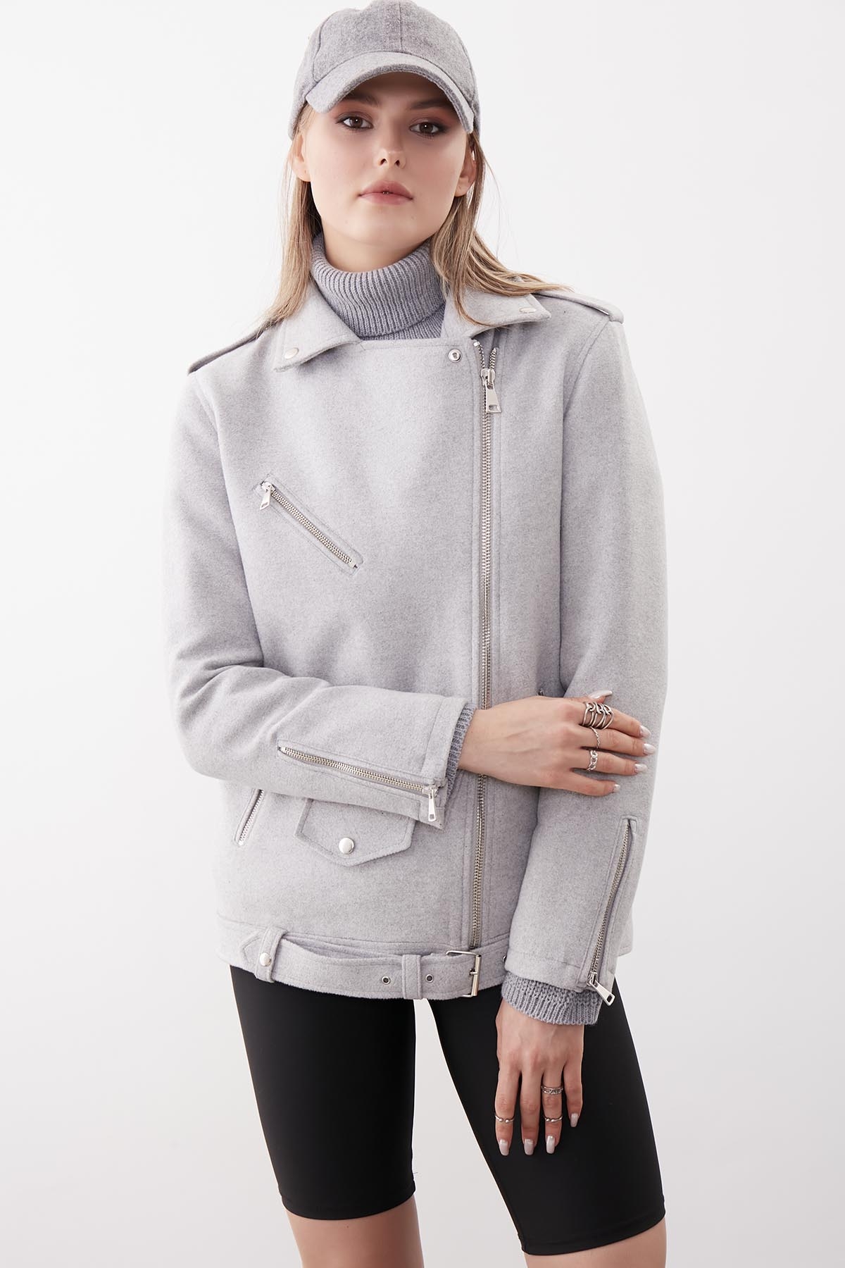 Omuzda Apolet Detaylı Kemerli Kaşe Ceket - Thumbnail