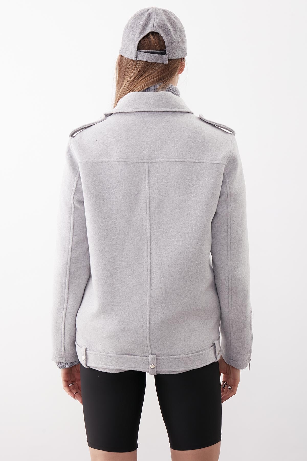 Omuzda Apolet Detaylı Kemerli Kaşe Ceket - Thumbnail