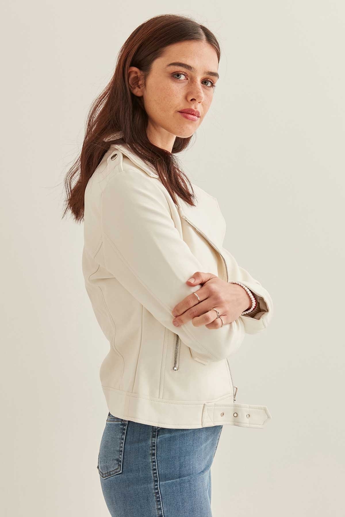 Omuzda Apolet Detaylı Suni Deri Ceket - Thumbnail