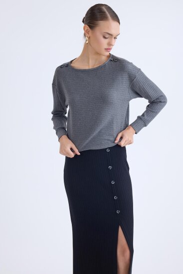 Omuzu Düğmeli Geniş Yaka Bluz - 5