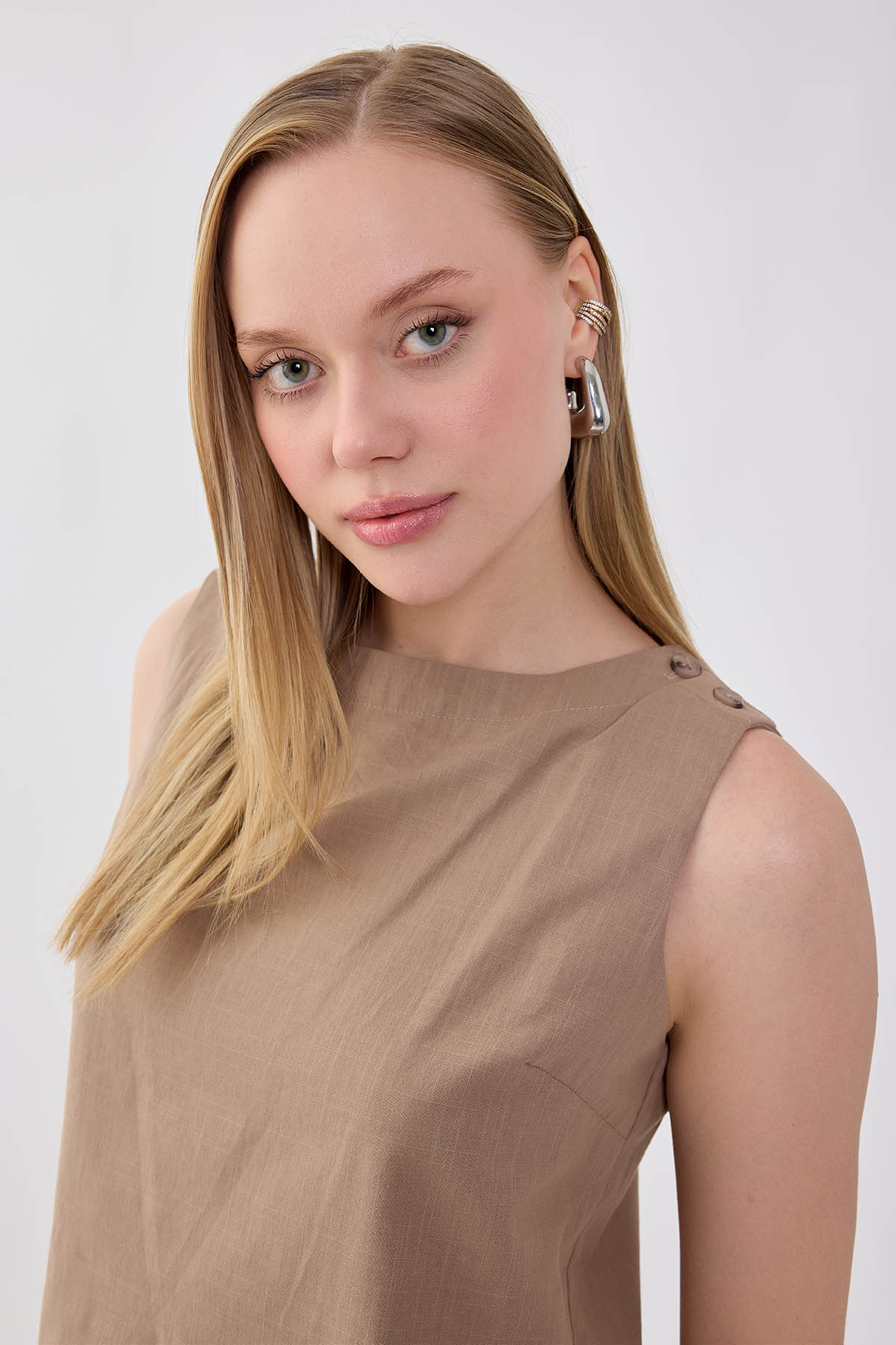 Omuzu Düğmeli Viskon Keten Bluz - Thumbnail