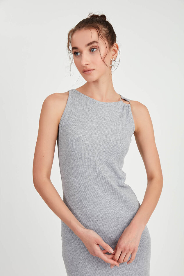 Omuzu Tokalı Uzun Örme Elbise - 11