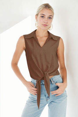 Önden Bağlamalı Sıfır Kol Bluz - 12