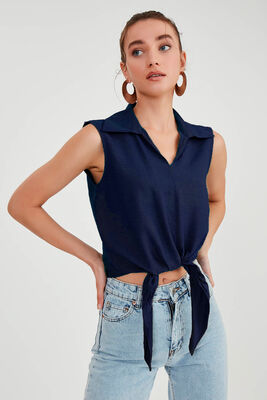 Önden Bağlamalı Sıfır Kol Bluz - 42