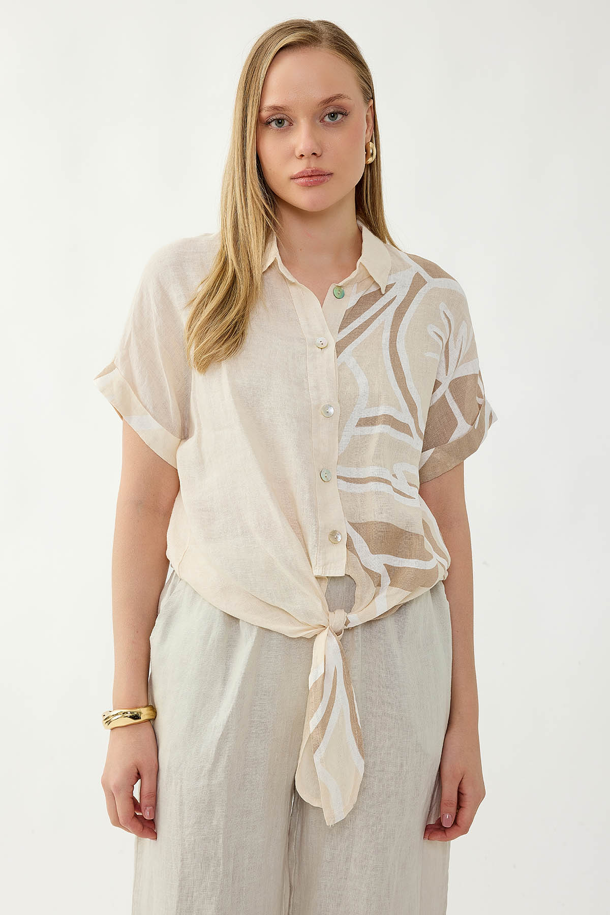 %100 Keten Önü Bağlamalı Tek Tarafı Çiçek Desen Kısa Kol Gömlek - Thumbnail