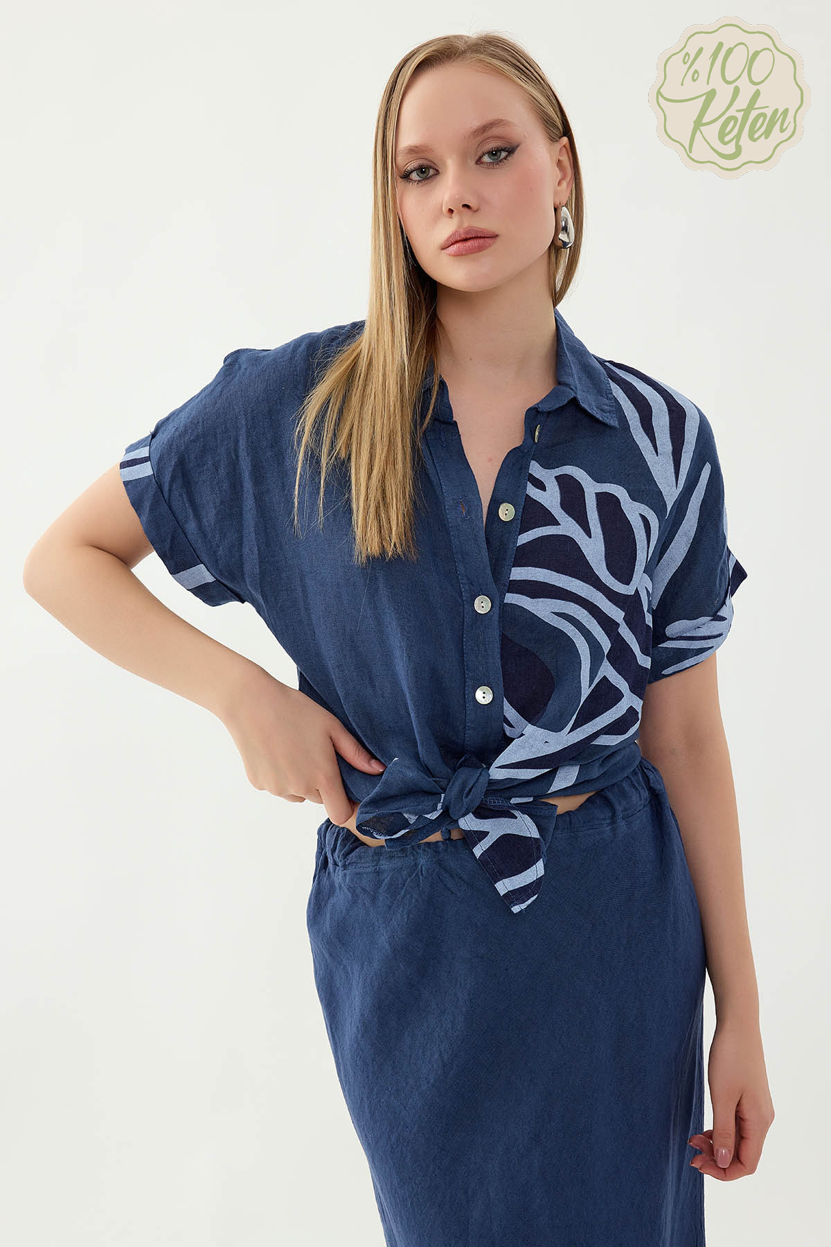 %100 Keten Önü Bağlamalı Tek Tarafı Çiçek Desen Kısa Kol Gömlek - Thumbnail