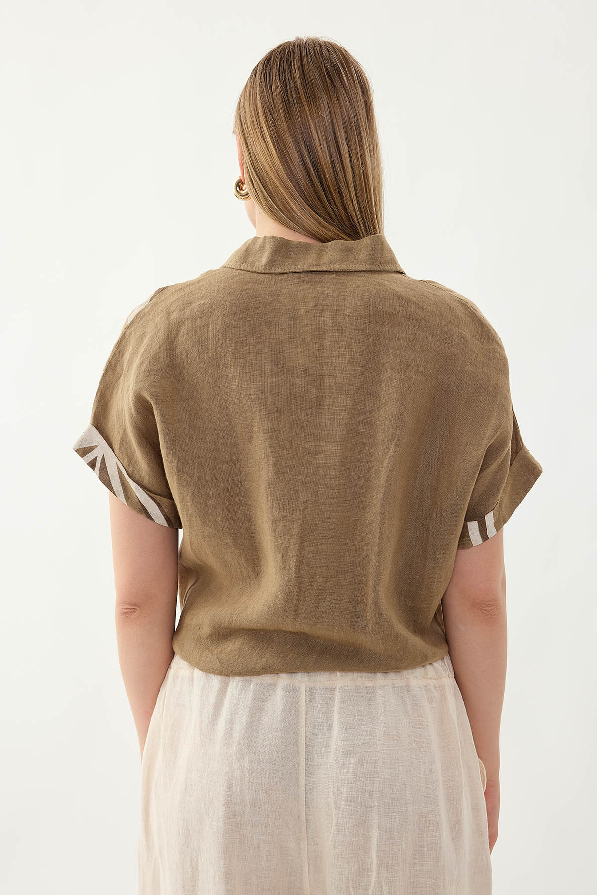 %100 Keten Önü Bağlamalı Tek Tarafı Çiçek Desen Kısa Kol Gömlek - Thumbnail