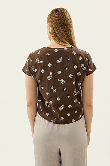 Önü Büzgülü Çiçekli Kısa Kol Bluz - 18