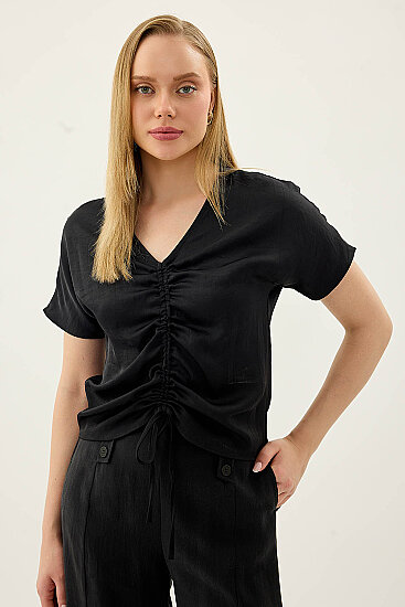 Önü Büzgülü Kısa Kol Saten Bluz - 10