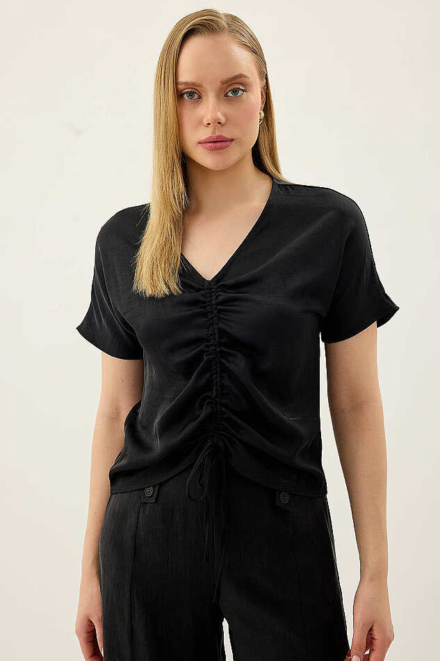 Önü Büzgülü Kısa Kol Saten Bluz - 6