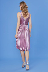 Önü Desenli Piliseli Elbise - 6