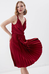 Önü Desenli Piliseli Elbise - 33