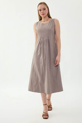 Önü Detaylı Sıfır Kol Elbise (1)