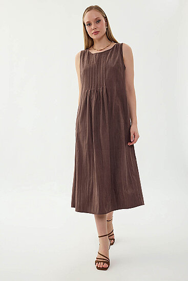 Önü Detaylı Sıfır Kol Elbise - 13