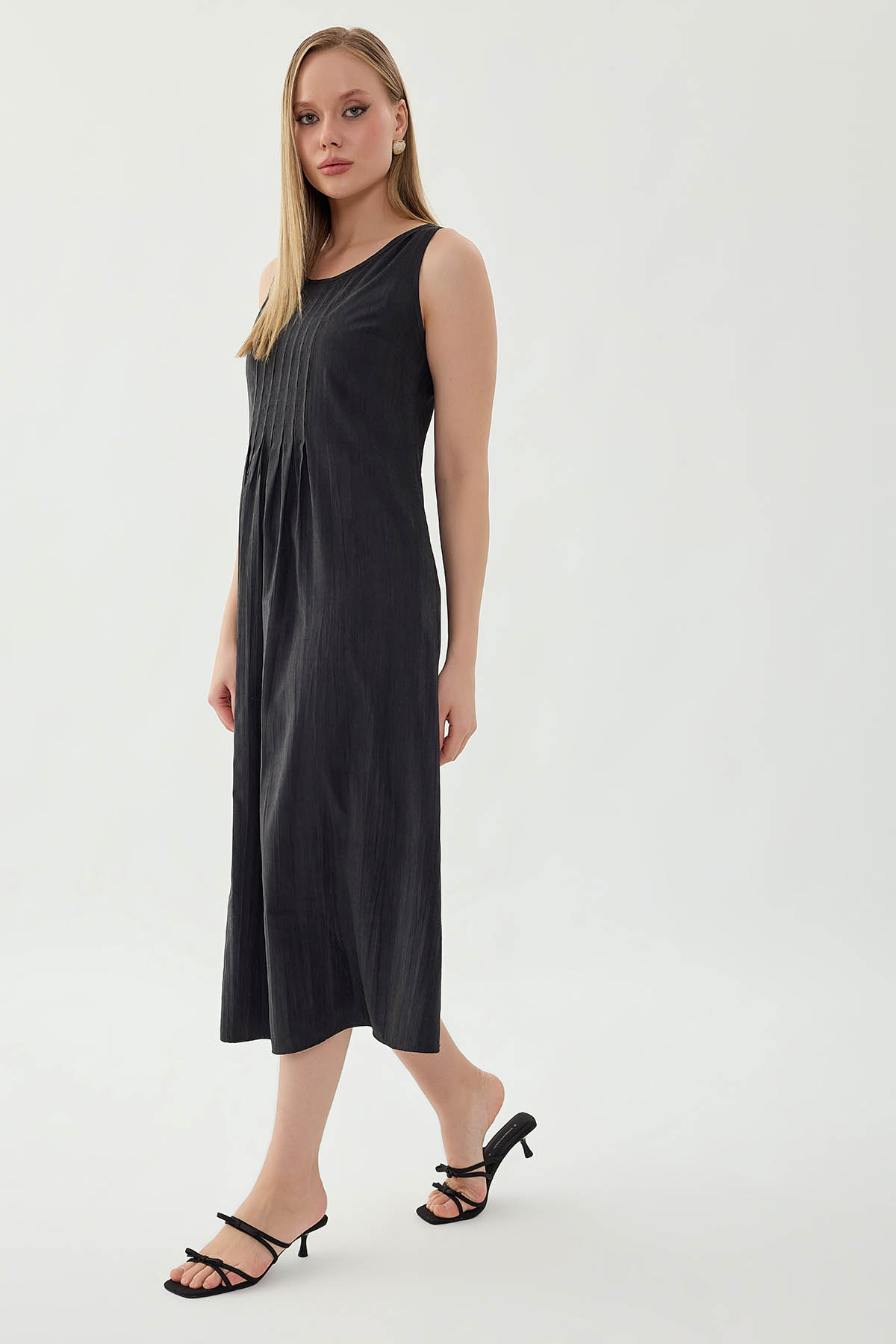 Önü Detaylı Sıfır Kol Elbise - Thumbnail