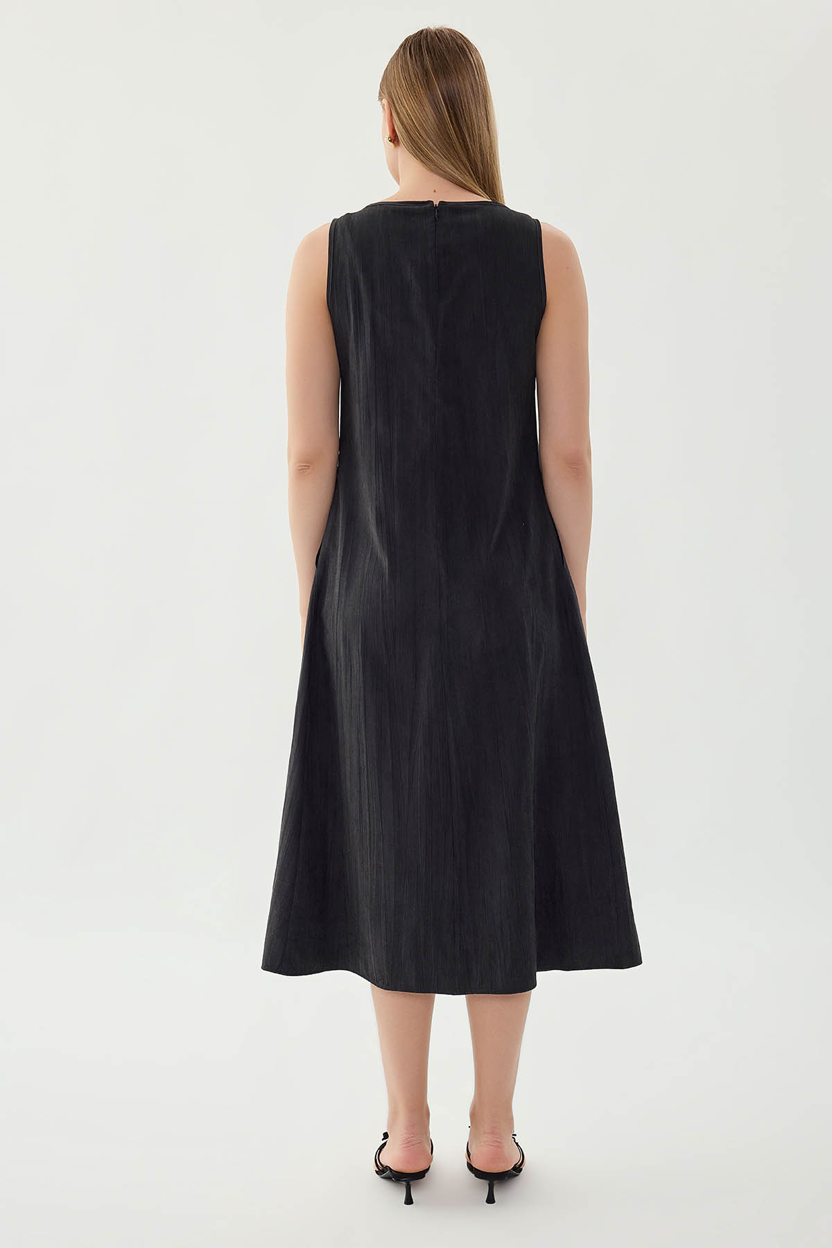 Önü Detaylı Sıfır Kol Elbise - Thumbnail