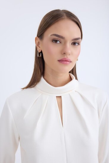 Önü Detaylı Uzun Kol Bluz - 2