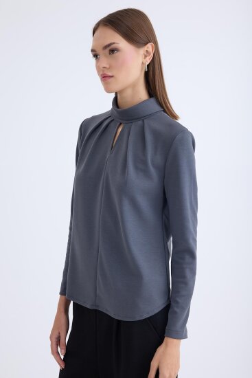 Önü Detaylı Uzun Kol Bluz - 8