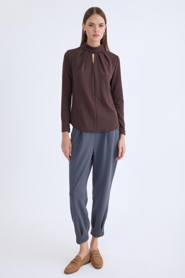 Önü Detaylı Uzun Kol Bluz - 13