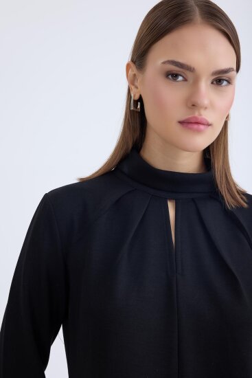 Önü Detaylı Uzun Kol Bluz - 19