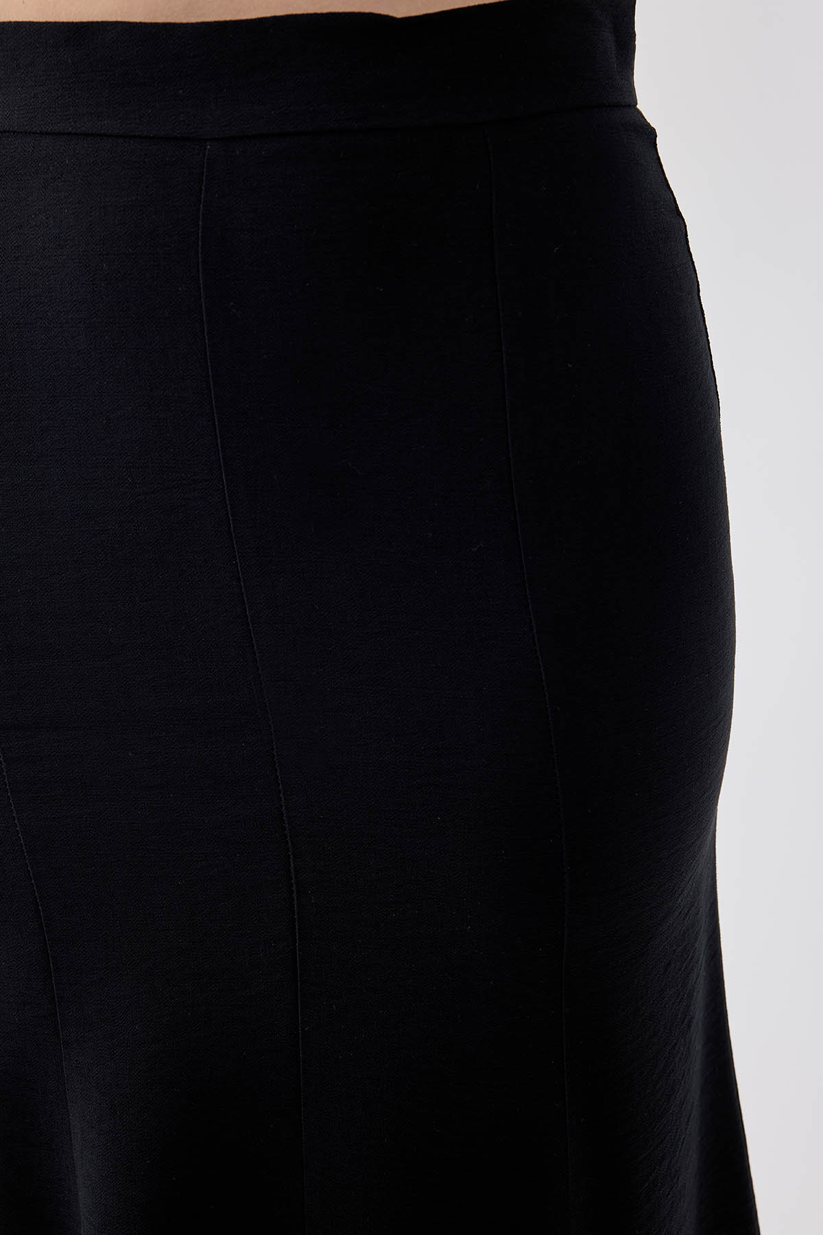 Önü Dikiş Detaylı Midi Boy Etek - Thumbnail