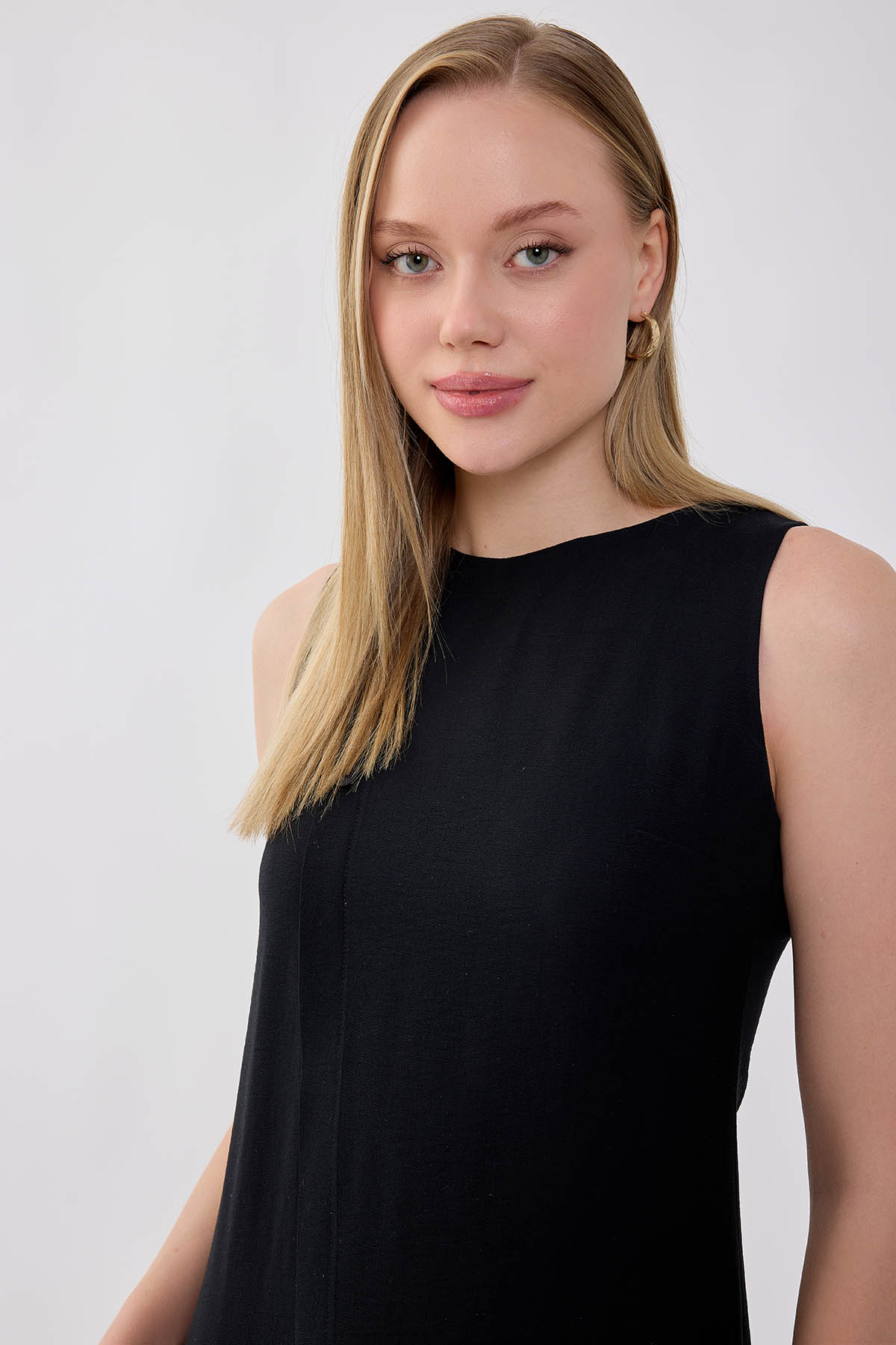 Önü Düğme Detaylı Sıfır Kol Elbise - Thumbnail