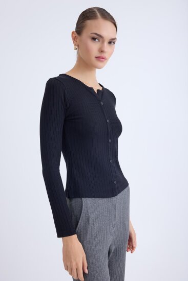 Önü Düğmeli Fitilli Uzun Kol Bluz - 2