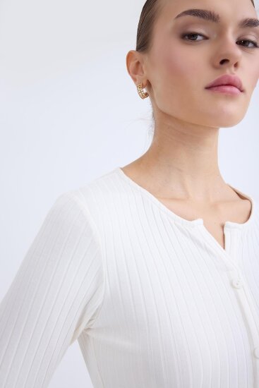 Önü Düğmeli Fitilli Uzun Kol Bluz - 13