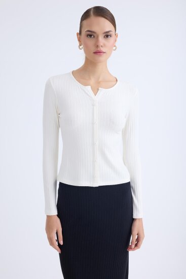 Önü Düğmeli Fitilli Uzun Kol Bluz - 12