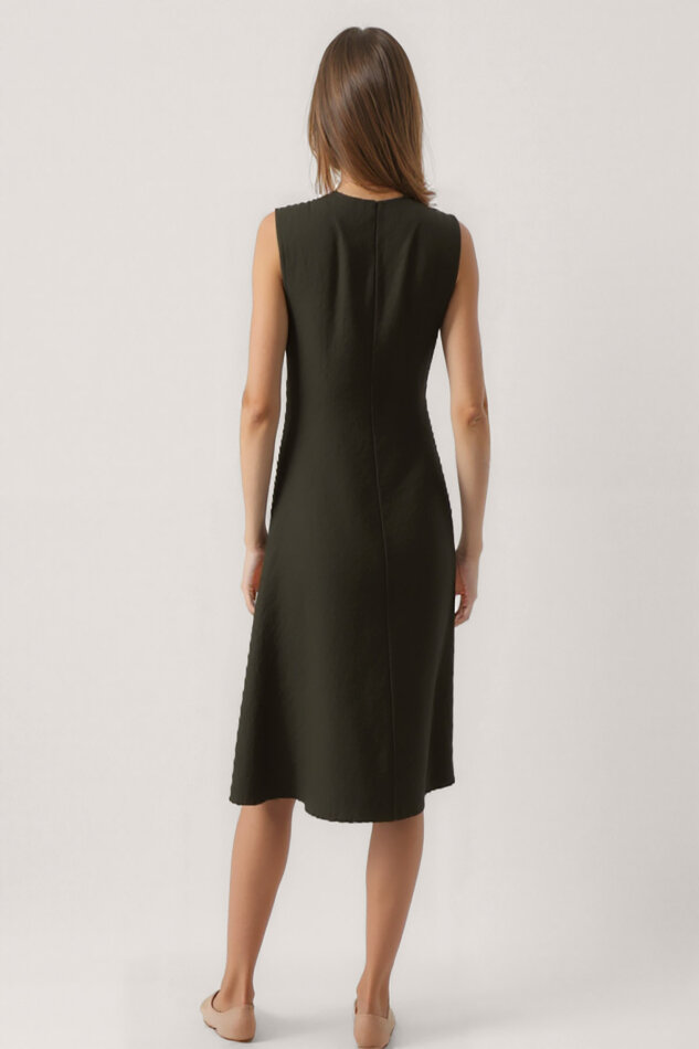 Önü Düğmeli Krinkıl Kumaş Sıfır Kol Elbise - 2