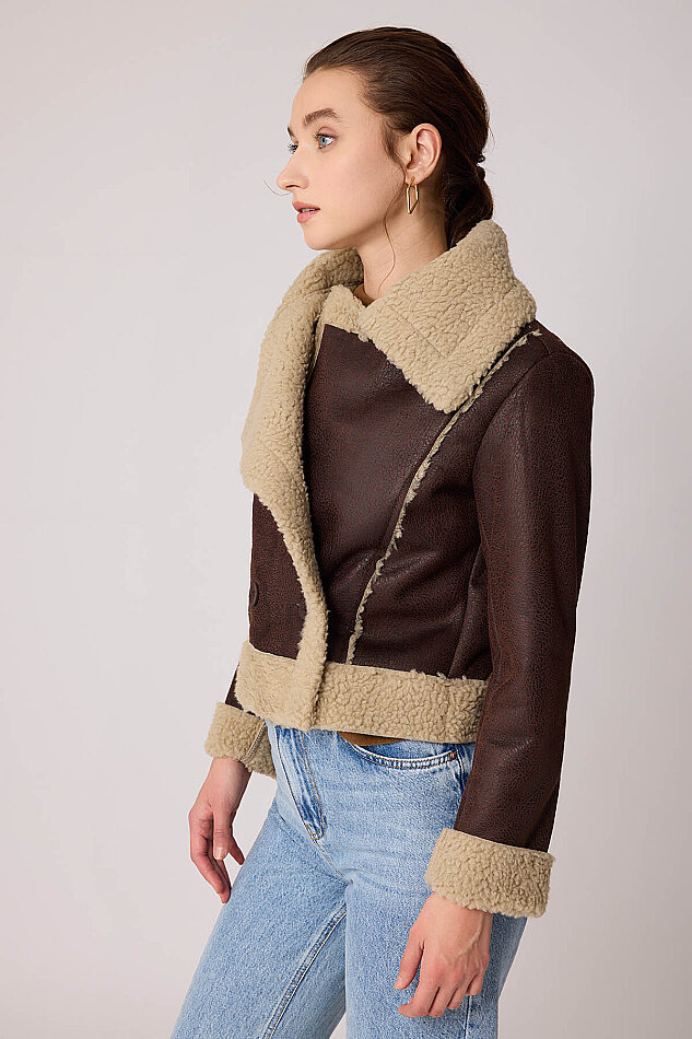 Önü Düğmeli Kürklü Crop Biker Ceket - 9