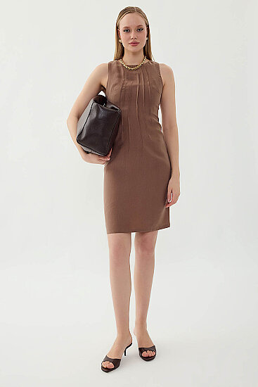 Önü Pileli Sıfır Kol Elbise - 13