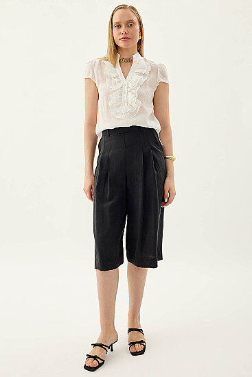 Pens Detaylı Uzun Bermuda Şort