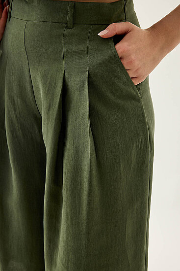 Pens Detaylı Uzun Bermuda Şort - 14