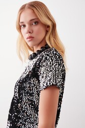 Pul Payetli Kısa Kol Bluz - 17