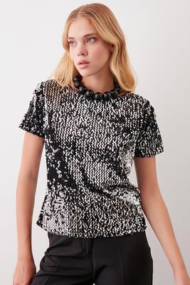 Pul Payetli Kısa Kol Bluz - Thumbnail (19)