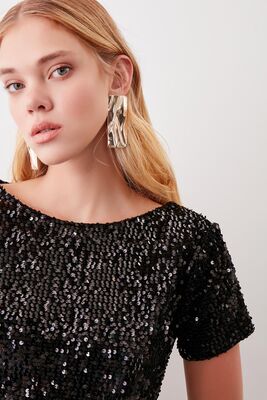 Pul Payetli Kısa Kol Bluz - Thumbnail (2)