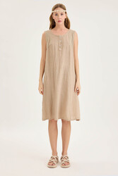 Sedef Düğmeli Sıfır Kol Keten Elbise - 7