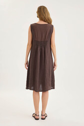 Sedef Düğmeli Sıfır Kol Keten Elbise - 17