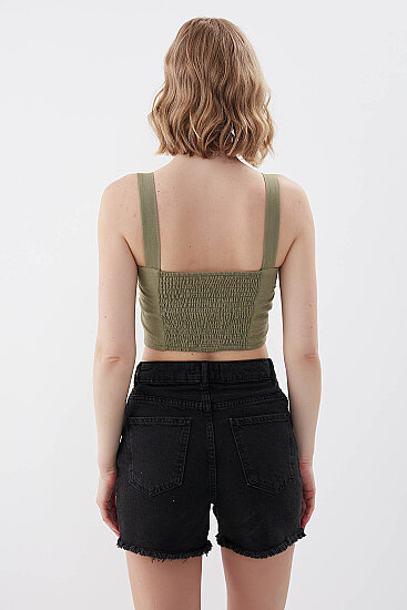 Sedef Düğmeli Sırtı Gipeli Crop Bluz - 15