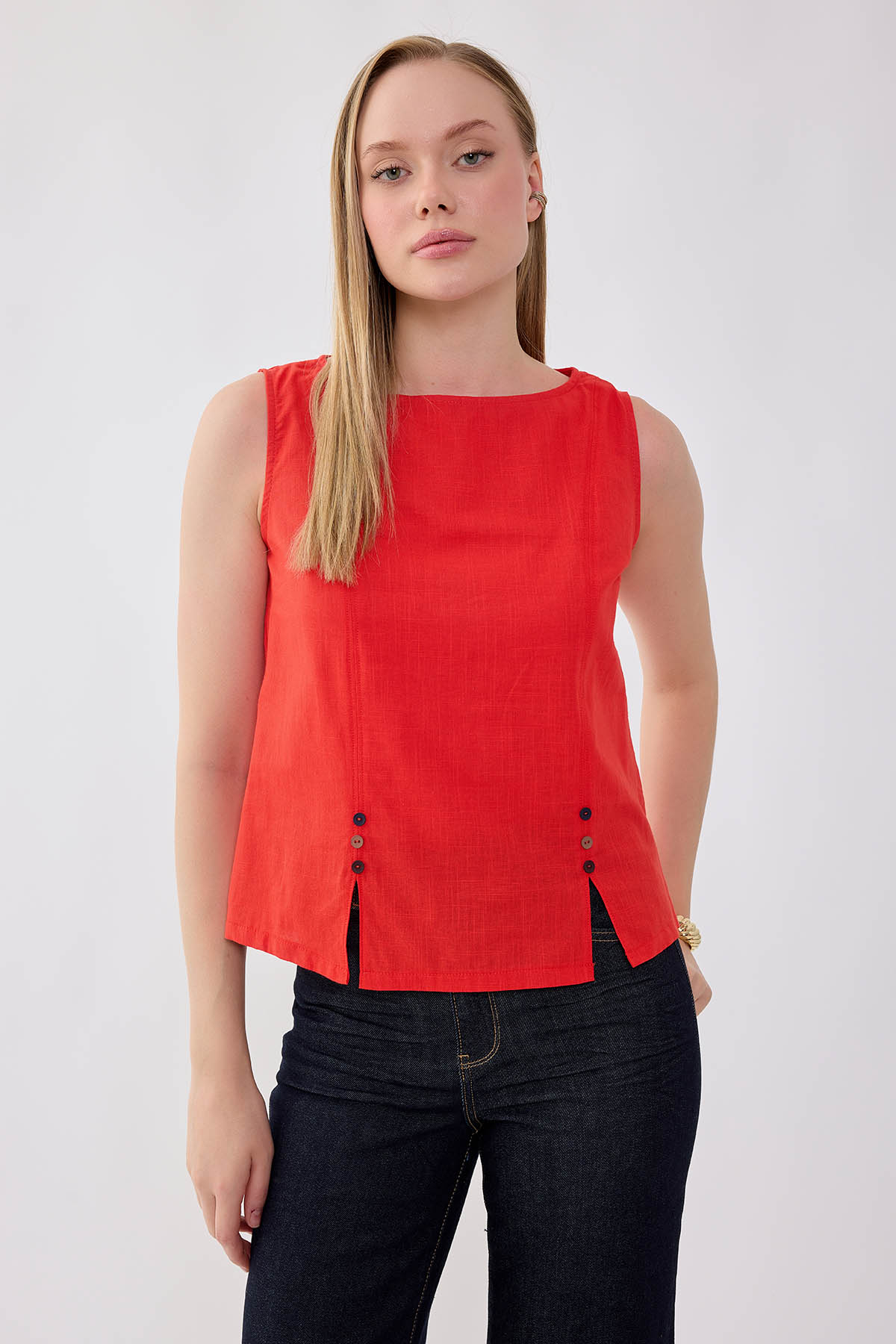 VİTRİN - Sıfır Kol Düğmeli Keten Bluz (1)