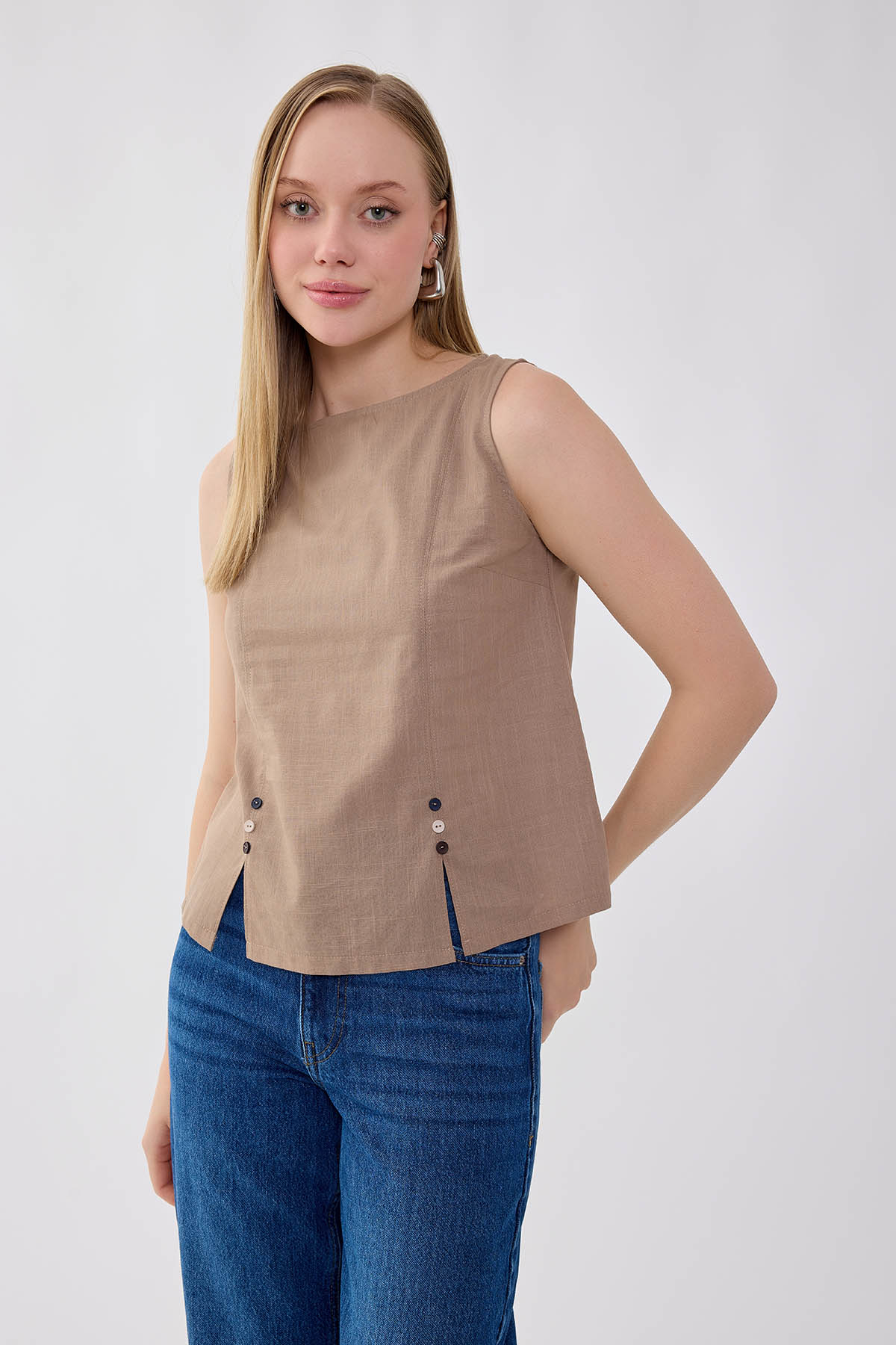 Sıfır Kol Düğmeli Keten Bluz - Thumbnail