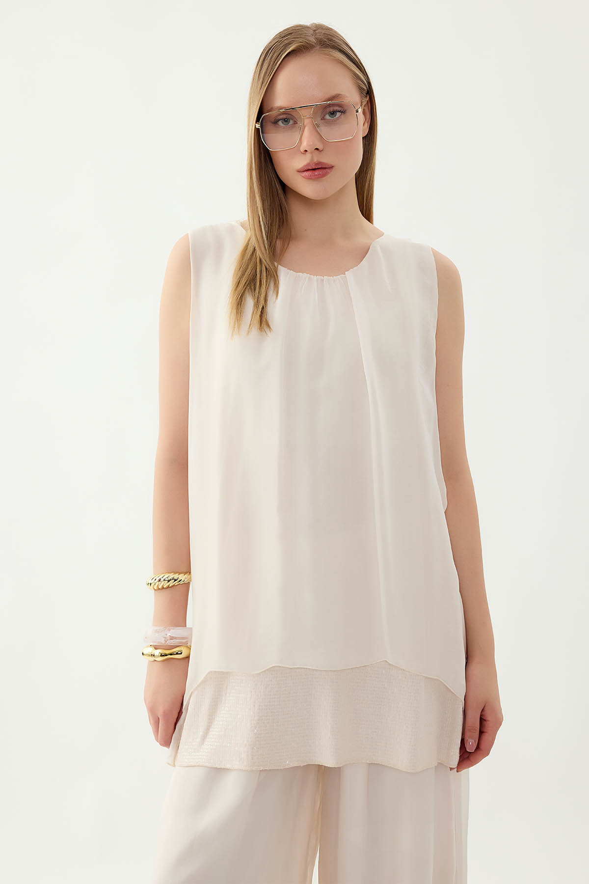 Sıfır Kol Etek Ucu Pullu İpek Bluz - Thumbnail