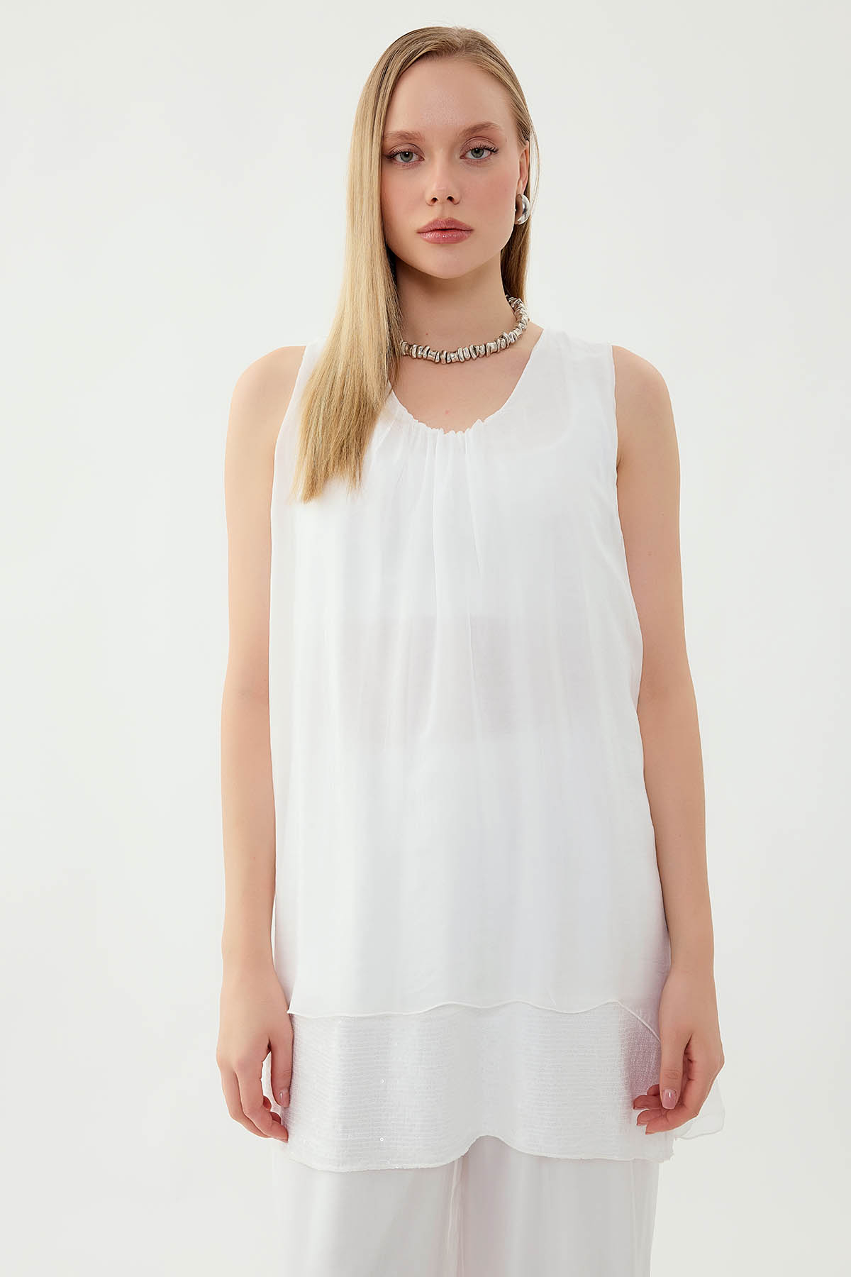 Sıfır Kol Etek Ucu Pullu İpek Bluz - Thumbnail